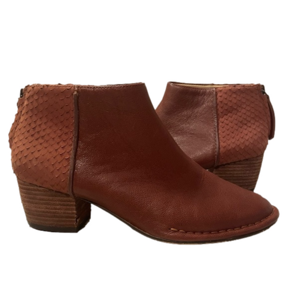 Clarks Shoes - Clarks Spiced Ruby Leather Ankle Booties